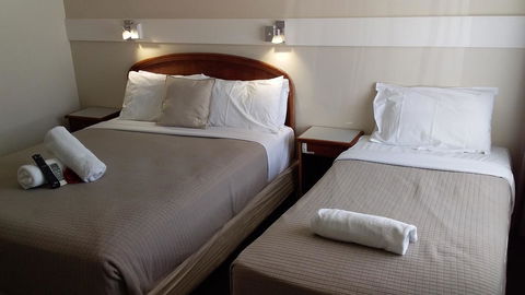 Allonville Gardens Motel - Darwin Holiday 4