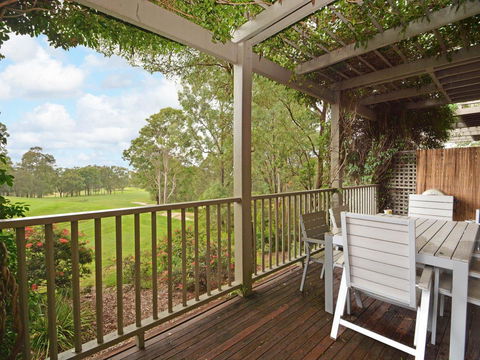 Villa 3br Margarita Villa Located Within Cypress Lakes Resort - Darwin Holiday 0