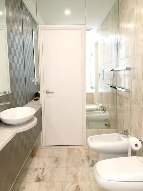 Luxury House In Bondi Junction - Darwin Holiday 6