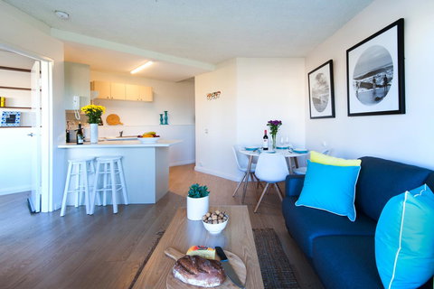 Waterview Beach Apartment - Darwin Holiday 10