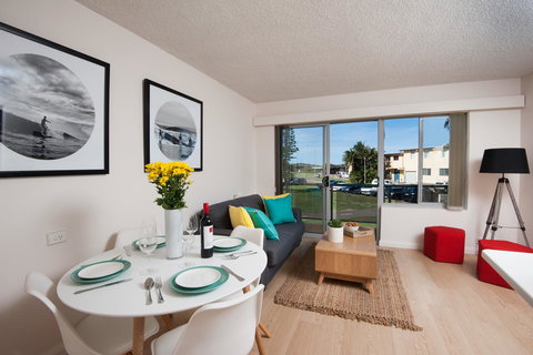 Waterview Beach Apartment - Darwin Holiday 5