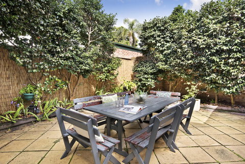 Designer Studios Manly - Darwin Holiday 17