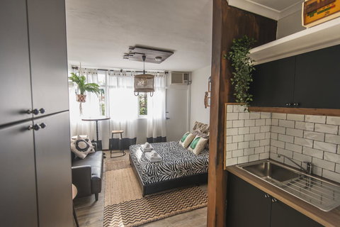 Designer Studios Manly - Darwin Holiday 31