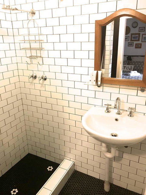 Designer Studios Manly - Darwin Holiday 42