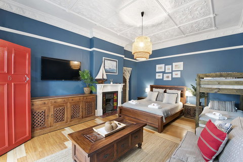 Designer Studios Manly - Darwin Holiday 5