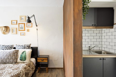 Designer Studios Manly - Darwin Holiday 32