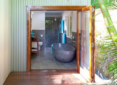 Sanctuary In The Pocket - Darwin Holiday 23