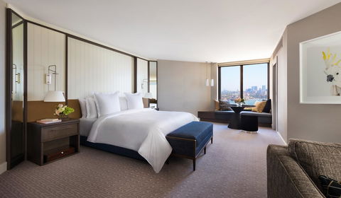 Four Seasons Hotel Sydney - Darwin Holiday 7