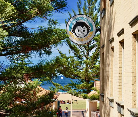 Mad Monkey Hostel Coogee Beach - Darwin Holiday 9