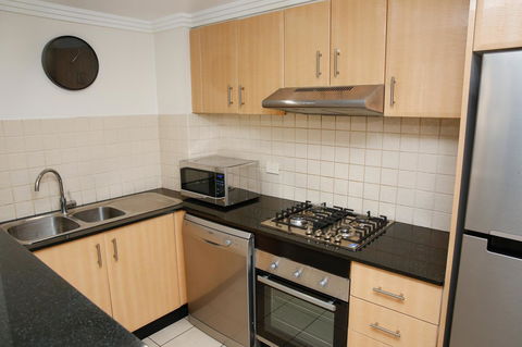 Liv Apartments Haymarket - Darwin Holiday 24