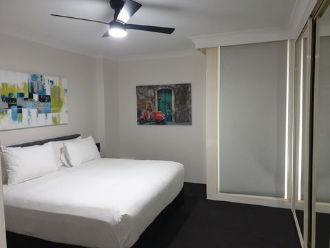 Liv Apartments Haymarket - Darwin Holiday 5