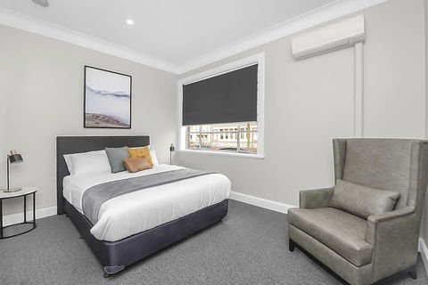 Horse And Jockey Hotel Homebush - Darwin Holiday 18