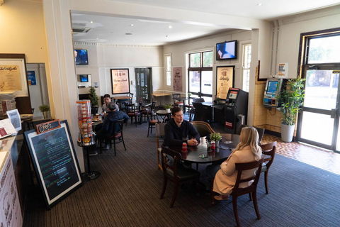Horse And Jockey Hotel Homebush - Darwin Holiday 27