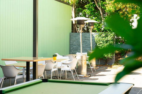 Horse And Jockey Hotel Homebush - Darwin Holiday 24