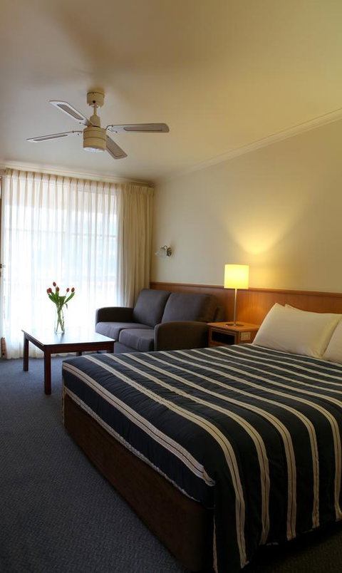 Summerhill Motor Inn - Darwin Holiday 13