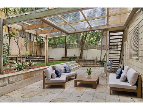 Huge Garden Apartment In The Heart Of Bondi Beach - Darwin Holiday 3