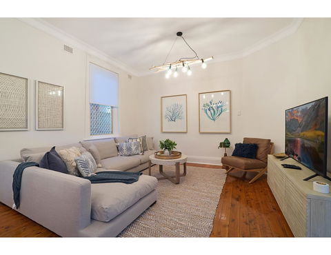 Huge Garden Apartment In The Heart Of Bondi Beach - Darwin Holiday 4