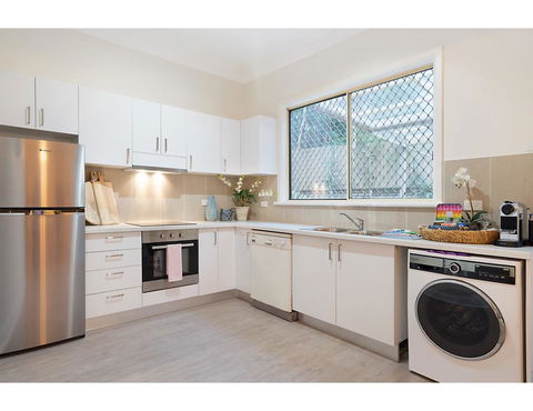 Huge Garden Apartment In The Heart Of Bondi Beach - Darwin Holiday 25