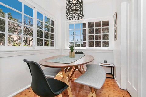 Seaspray - Manly Beach Apartment Close To The Sand - Darwin Holiday 2