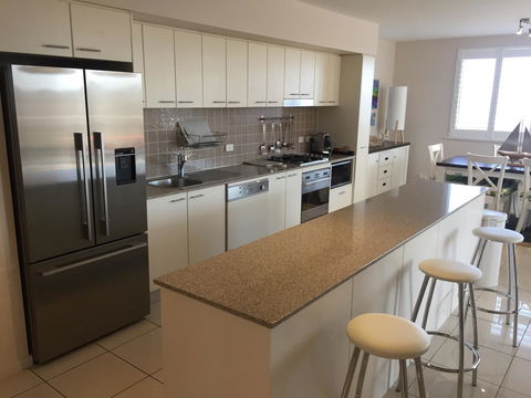 Grandview Apartments - Darwin Holiday 2