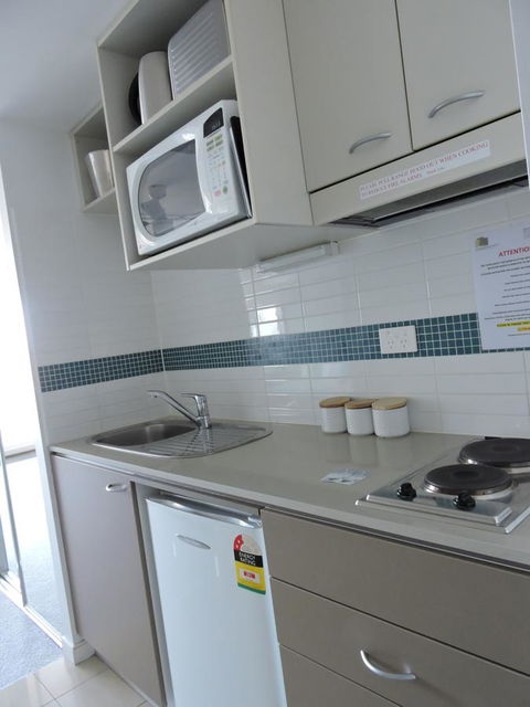 BASE Holidays - Ettalong Beach Premium Apartments - Darwin Holiday 21