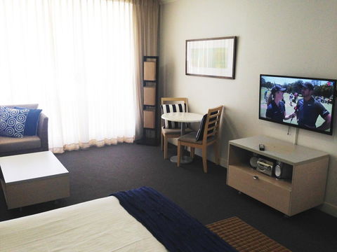BASE Holidays - Ettalong Beach Premium Apartments - Darwin Holiday 40