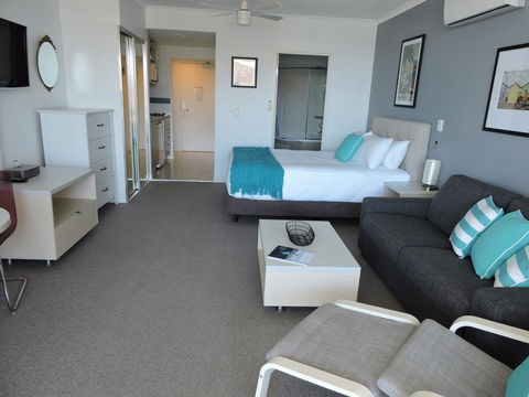 BASE Holidays - Ettalong Beach Premium Apartments - Darwin Holiday 18