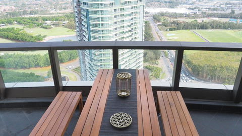 SkyGarden Sydney Olympic Park 3 & 4 Bedroom City View - Darwin Holiday 18