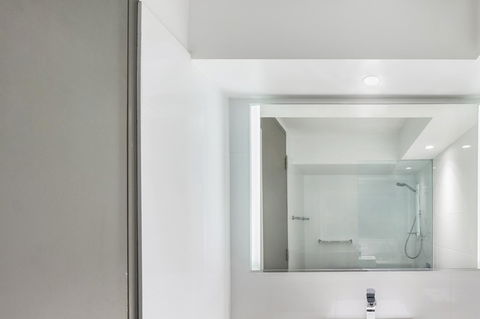 Novotel Sydney City Centre - Darwin Holiday 9