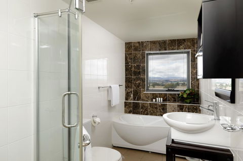 Rydges Mount Panorama Bathurst - Darwin Holiday 7
