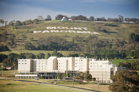 Rydges Mount Panorama Bathurst - Darwin Holiday 43