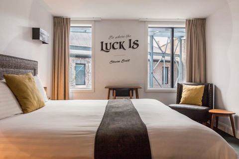 The Lucky Hotel - Darwin Holiday 20