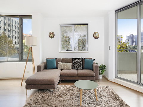 Lower Bridge And Sails - Executive 2BR Darlinghurst Apartment With Balcony And Rooftop Views - Darwin Holiday 4