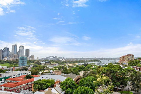 Lower Bridge And Sails - Executive 2BR Darlinghurst Apartment With Balcony And Rooftop Views - Darwin Holiday 13
