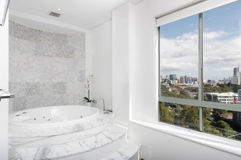 Rydges Parramatta - Darwin Holiday 8