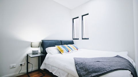 Cozy 5 Bed House In Sydney - Darwin Holiday 23