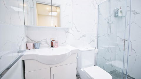 Cozy 5 Bed House In Sydney - Darwin Holiday 22