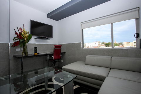 Honeysuckle Executive Apartments - Darwin Holiday 17