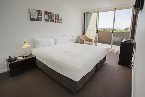 Honeysuckle Executive Apartments - Darwin Holiday 36