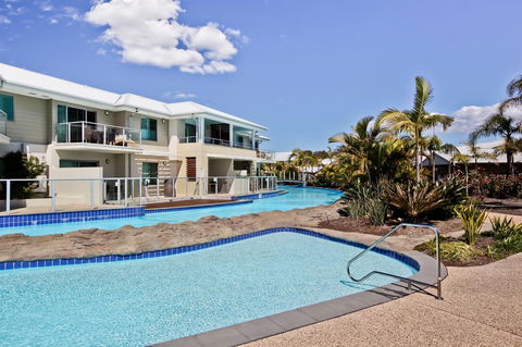 Pacific Blue, Salamander Bay - Darwin Holiday 0