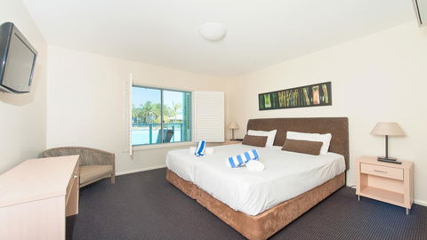 Pacific Blue, Salamander Bay - Darwin Holiday 32