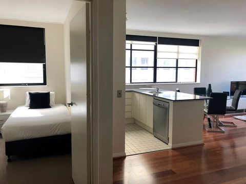 Wyndel Apartments - Apex North Sydney - Darwin Holiday 7