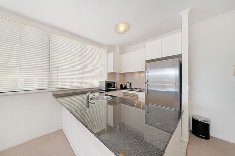 Wyndel Apartments - Apex North Sydney - Darwin Holiday 5