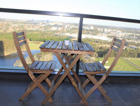 Stunning Views Sydney Olympic Park - Darwin Holiday 23