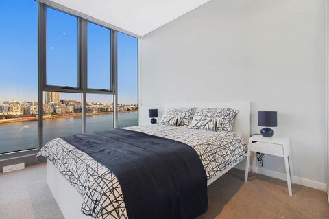 Brand New 3 Bedrooms Apt With Waterfront View - Darwin Holiday 18