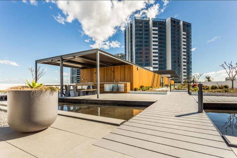 Brand New 3 Bedrooms Apt With Waterfront View - Darwin Holiday 4