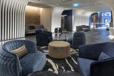 SKYE Suites Sydney - Darwin Holiday 4