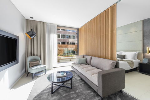 SKYE Suites Sydney - Darwin Holiday 16