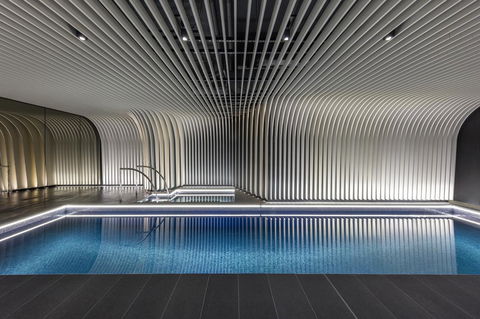 SKYE Suites Sydney - Darwin Holiday 6