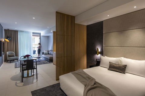 SKYE Suites Sydney - Darwin Holiday 27